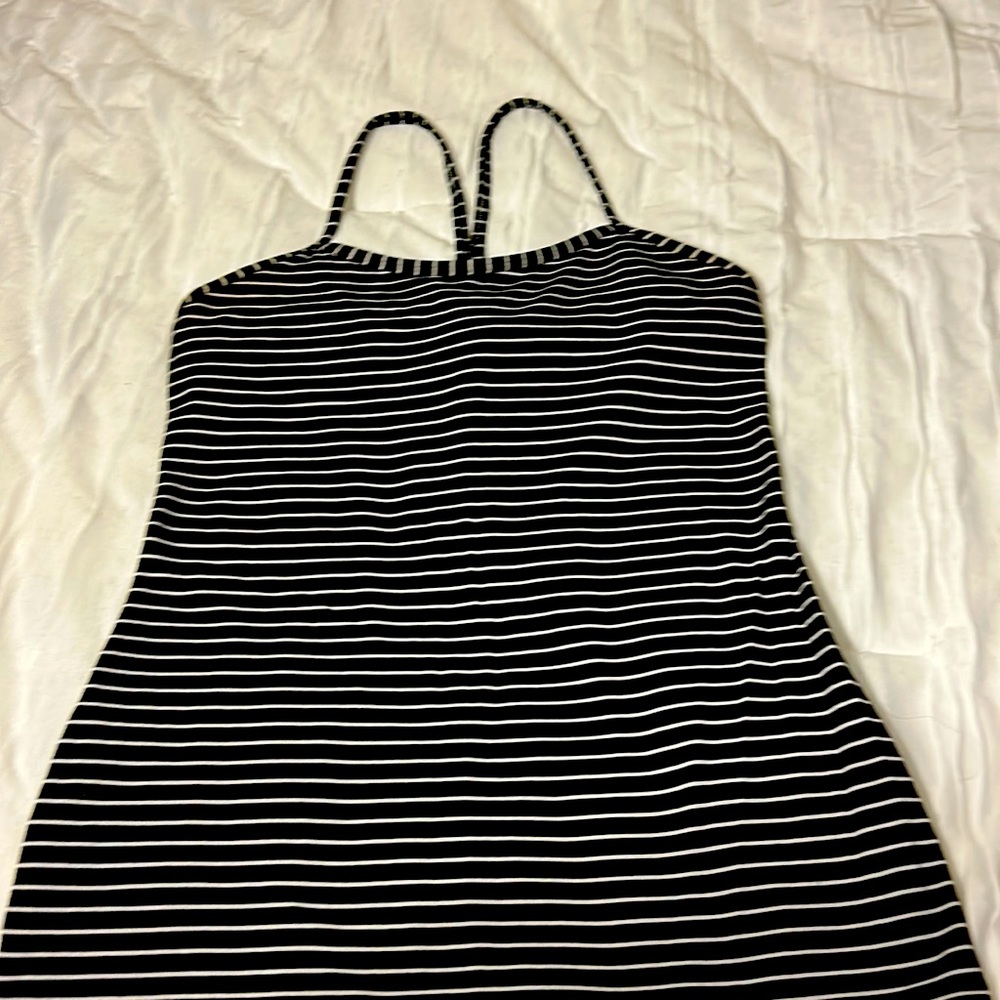 Lululemon size 8 black and white striped tank top